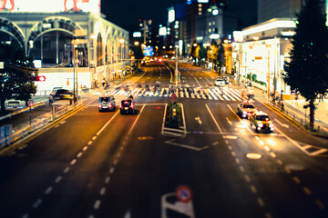 Fototapeta na wymiar 田町駅前の幹線道路の夜景のミニチュア風