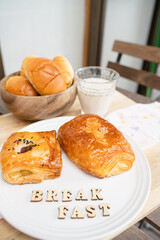 食べ物素材　朝ごはんのパンの待ち受け