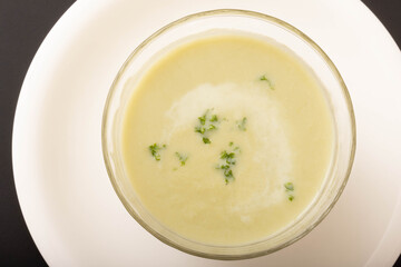 アスパラガスの冷製スープ