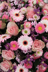 Obraz na płótnie Canvas Mixed pink wedding flowers