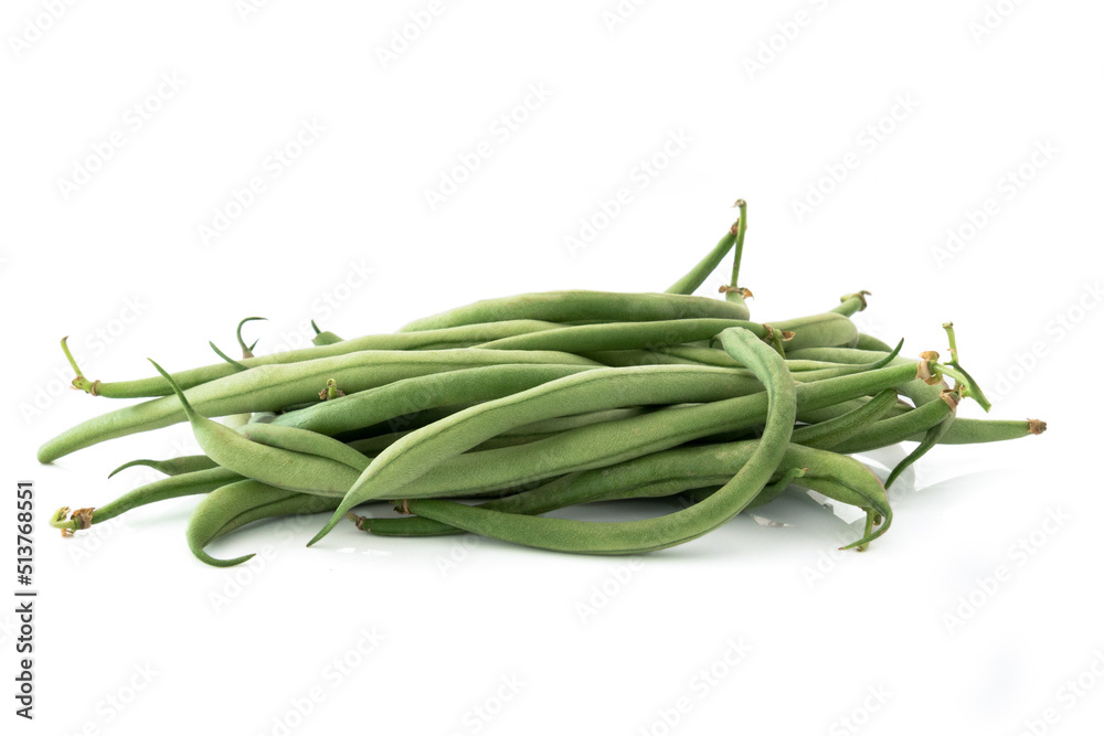 Sticker tas d'haricots verts cru isolé sur un fond blanc