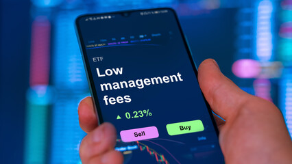Invest in low management fees ETF, an investor buys or sell an etf fund.