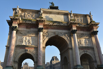 Fototapeta na wymiar Arc de triomphe du Carrousel à Paris. France