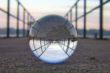 Lensball - Natur - Transparenz  - Zerbrechlich - Ecology - High quality photo - Seebrücke 