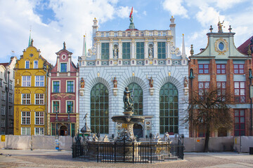 Fototapeta na wymiar Famous fountain of Neptune in Gdansk, Poland 