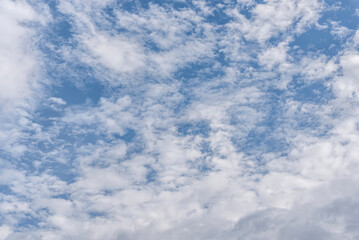 Fototapeta premium White clouds and blue sky