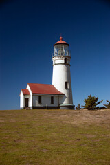Fototapeta na wymiar Light house on the Oregon coast