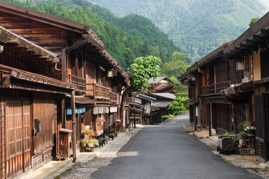 妻籠宿」の写真素材 | 1,731件の無料イラスト画像 | Adobe Stock