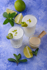 Brazilian white lemonade or limeade.