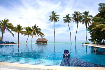 Infinity pool, Maldives