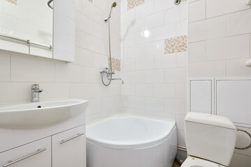 Fototapeta na wymiar photo of a bathroom in a studio apartment