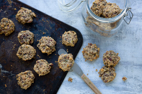 Nutty bites