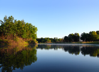 Fototapeta na wymiar morning lake