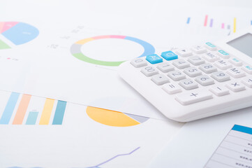 グラフなどの資料と計算機