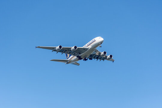 2022-05-08 Sydney, Austraia. Singapore Airlines jet plane aircraft in the sky
