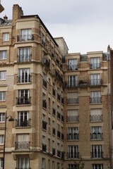 Fototapeta na wymiar Building in the downtown of Paris