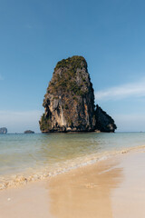 Fototapeta na wymiar Limestone island in Phra Nang beach