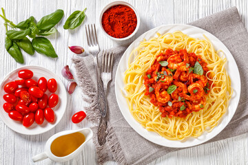 Spicy Garlic Shrimp Pasta With Tomato Sauce