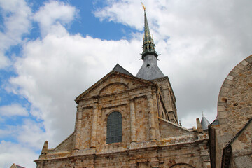 Fototapeta na wymiar abbey church at mont-saint-michel in normandy (france) 