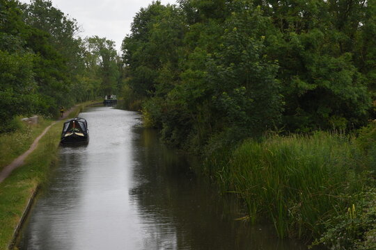 the birmingham and fazeley canal next to middleton lakes