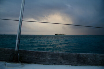 atoll pacific ocean 