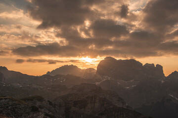 Fototapeta na wymiar Amazing scenery in the early morning in the mountain range of the Dolomites with high Alpine peaks