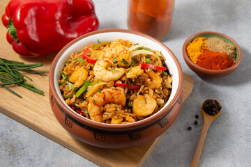 paella con mariscos