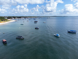 Obraz premium Beautiful village with quiet beach, Gamboa, Bahia, Brazil