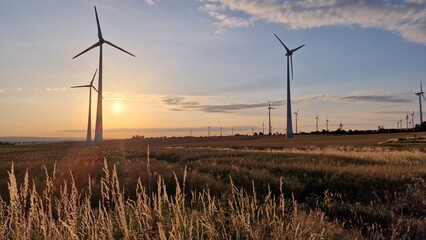Erneuerbare Energie - Windrad Niedersachsen