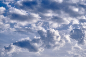 Obraz premium Blue sky with clouds. Heaven on a summer day.