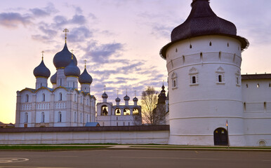 Fototapeta na wymiar The white-stone Rostov Kremlin