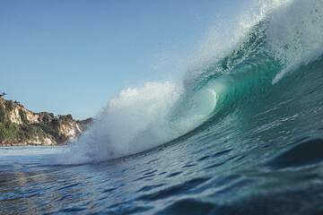 Naklejka premium Empty Waves at Uluwatu 