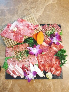 Karubi meat set for yakiniku