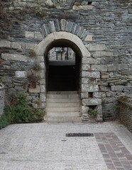 Fototapeta na wymiar old stone door to the castle 