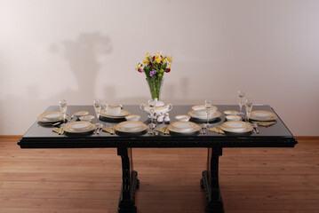 Luxury china dinnerware. Elegant golden design porcelain dishes.