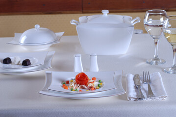 Luxury china dinnerware. Elegant golden design porcelain dishes.