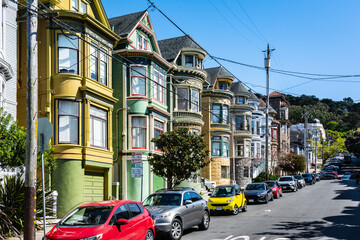 Obraz premium Colorful houses in Ashbury street, San Francisco, California 