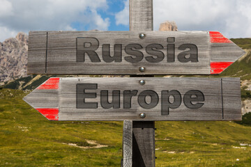 Schilder in der Ukraine mit Russia und Europe