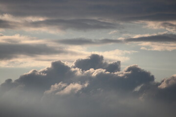 Fototapeta na wymiar ciel et nuages en Normandie