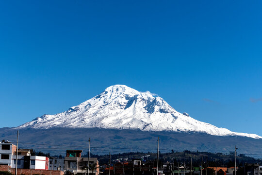 Chimborazo cubierto de nieve 