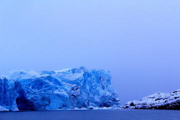 Fototapeta na wymiar Perito Moreno Glacier - El Calafate, Argentina