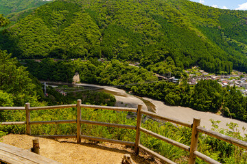 Fototapeta premium 谷瀬の吊り橋 奈良県十津川村