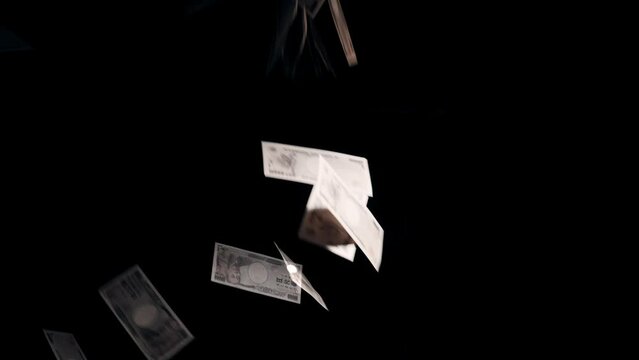 降ってくる日本の紙幣