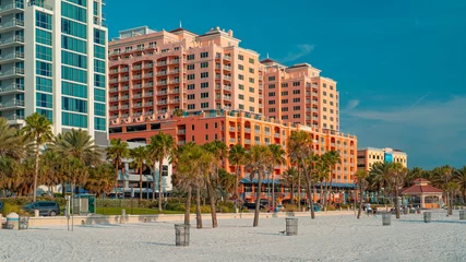 Photo sur Plexiglas Clearwater Beach, Floride Panorama of city Clearwater Beach FL. Clearwater Beach Florida. Summer vacations in Florida. Beautiful View on Hotels and Resorts on Island. America USA. Gulf of Mexico. Street photography.