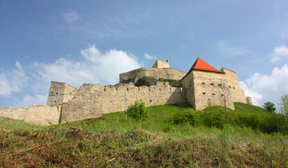 Fototapeta na wymiar Ryshnov fortress in Romania 