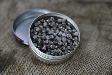 Munition for airguns /lead pellets 