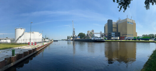Fototapeta na wymiar Panorama from a cargo ship in the harbor in Sneek
