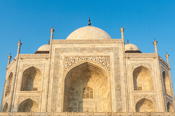 Fototapeta na wymiar Exterior of the Taj Mahal in the early morning, Agra, Uttar Pradesh, India, Asia