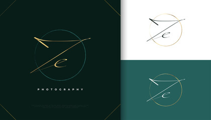 JE Initial Signature Logo Design with Elegant and Minimalist Gold Handwriting Style. Initial J and E Logo Design for Wedding, Fashion, Jewelry, Boutique and Business Brand Identity
