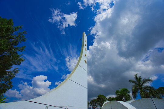 There Is A White Sundial Shaped Marker In The Tropic Of Cancer Marker Park At The Farthest Point From The Equator In The Northern Hemisphere. You Can Experience The Sun Shining Directly Overhead.